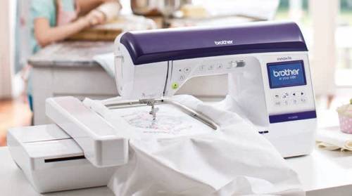 Máquina de coser electrónica